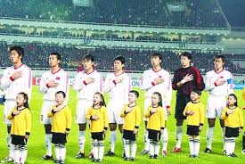 奇怪交易！特雷-杨换两将引争议，明星与角色球员价值差令人深思